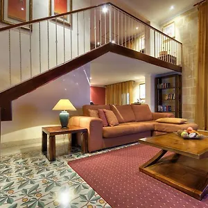 https://palazzo-capua.hotelssaintjulians.com