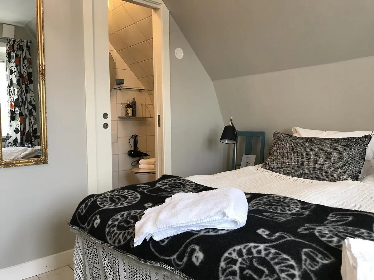 Cocoon Meetings Bed and Breakfast Degeberga Bed & Breakfast